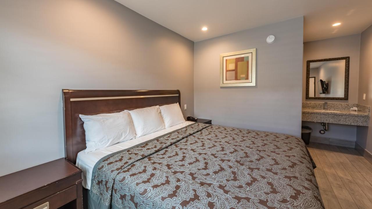 Plaza Inn South Gate Bagian luar foto